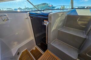 Photo 5783905 for 2015 Sea Ray 310 Sundancer  