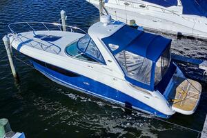 Photo 5783931 for 2015 Sea Ray 310 Sundancer  