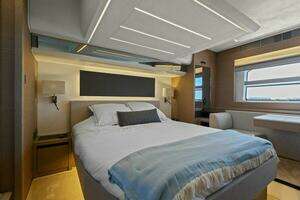 2022 Prestige 590 Flybridge thumbnail 22
