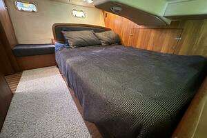 2006 Hunter 38 thumbnail 59