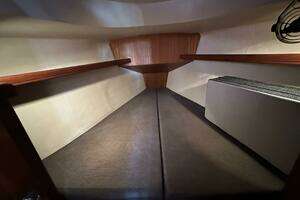2006 Hunter 38 thumbnail 27
