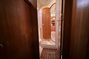 2006 Hunter 38 thumbnail 35