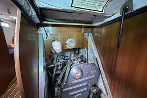 2006 Hunter 38 thumbnail 49