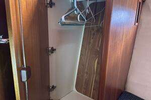 2006 Hunter 38 thumbnail 33