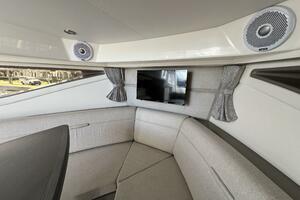 32ft Sea Ray Yacht For Sale