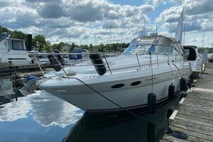 38ft Sea Ray Yacht For Sale