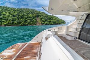2007 Azimut 55 