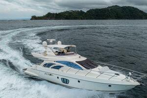 2007 Azimut 55 