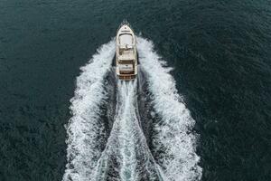 2007 Azimut 55 