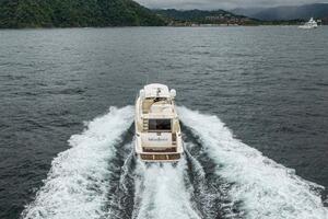 2007 Azimut 55 