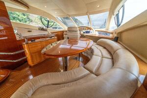 2007 Azimut 55 