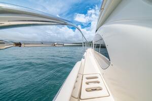 2007 Azimut 55 