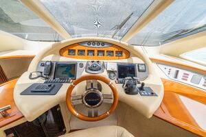 2007 Azimut 55 