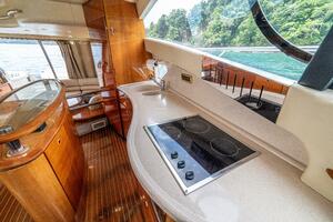 2007 Azimut 55 