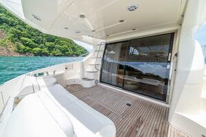 2007 Azimut 55 