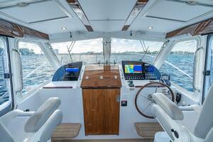 38ft MJM Yacht For Sale