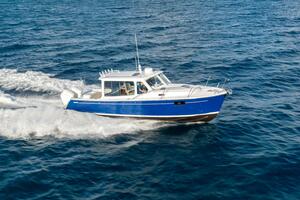 38ft MJM Yacht For Sale