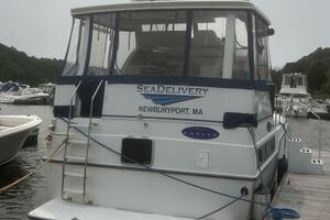 SEA DELIVERY 35ft Carver Yacht For Sale