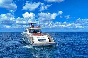 2010 Lazzara Yachts LSX 92 thumbnail 5