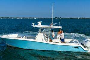 2016 Invincible 33 Open Fisherman thumbnail 2