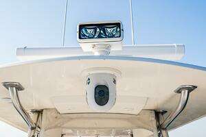 2016 Invincible 33 Open Fisherman thumbnail 26