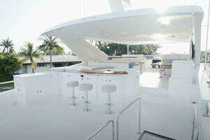 2017 Hargrave Raised Pilothouse thumbnail 29