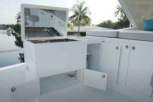 2017 Hargrave Raised Pilothouse thumbnail 28