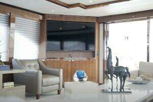 2017 Hargrave Raised Pilothouse thumbnail 6