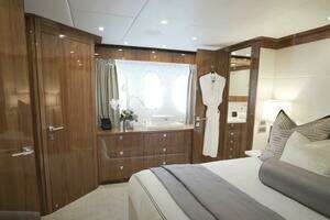 2017 Hargrave Raised Pilothouse thumbnail 17