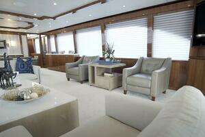 2017 Hargrave Raised Pilothouse thumbnail 5