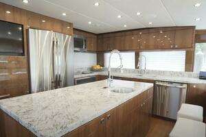 2017 Hargrave Raised Pilothouse thumbnail 10