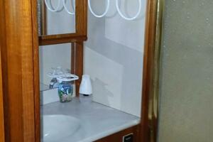 Guest head & shower