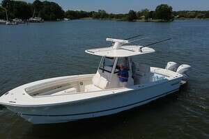 Salty Dog 2023 Regulator 31 Yacht For Sale in Chester MD