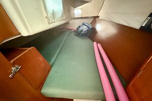 Incorrigible 31ft Beneteau Yacht For Sale