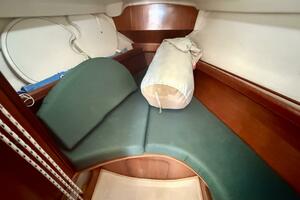Incorrigible 31ft Beneteau Yacht For Sale