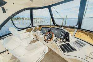 2008 Sea Ray 44 Sedan Bridge thumbnail 3