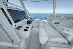2023 Yellowfin 39' Offshore thumbnail 15