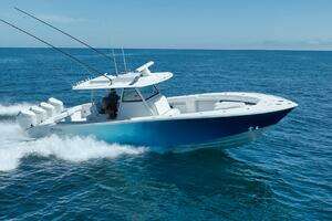2023 Yellowfin 39' Offshore thumbnail 30