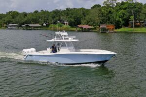 2020 Invincible 39 Open Fisherman Exterior Profiles (5)