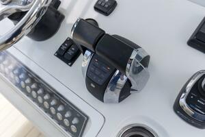 2020 Invincible 39 Open Fisherman Helm And Electronics (1)