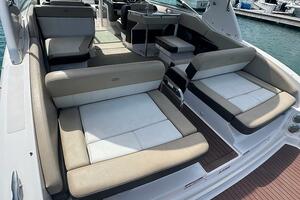 32ft Regal Yacht For Sale