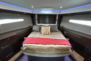 46FT (14.22M) CARVER Worth Avenue Yachts