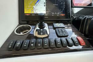 52ft Carver Yacht For Sale