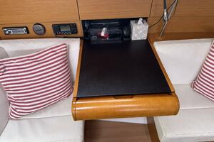 KAiROS 40ft Jeanneau Yacht For Sale