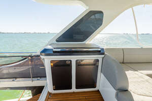 2024 Galeon 560 FLY thumbnail 21