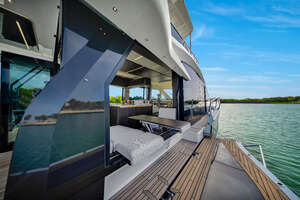 2024 Galeon 560 FLY thumbnail 16
