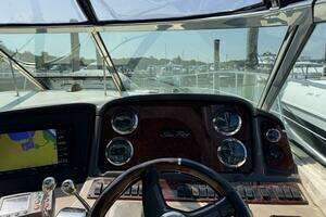 2003 Sea Ray 420 Sundancer thumbnail 18