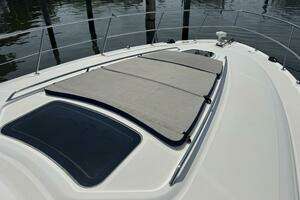 2003 Sea Ray 420 Sundancer thumbnail 36