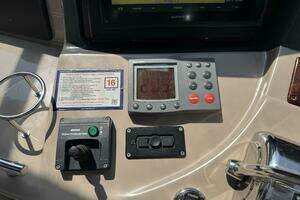 2003 Sea Ray 420 Sundancer thumbnail 21