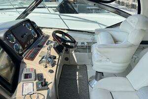 2003 Sea Ray 420 Sundancer thumbnail 16